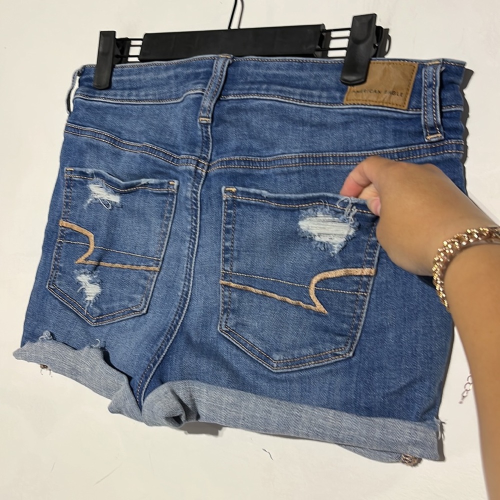American Eagle Ne(x)t Level Stretch Hi-Rise Shortie Medium Wash Denim Shorts 10 - Picture 6 of 9